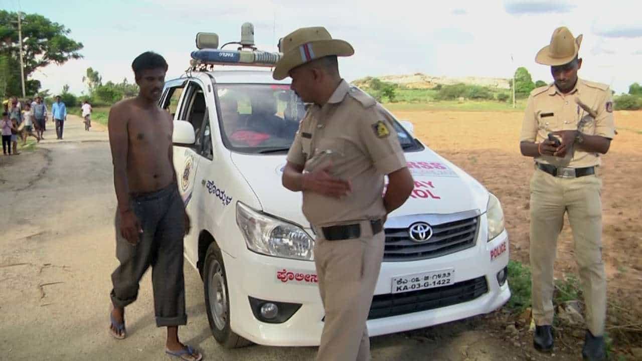 ತಂದೆ ತಾಯಿಯನ್ನು ಬಾಯಿಯಿಂದ ಕಚ್ಚಿ ಗಾಯಗೊಳಿಸಿದ ವಂಶೋದ್ಧಾರಕ ಮಗ! ಕುಡಿತದ ಚಟ ಬಿಡಿಸುವುದಾಗಿ ಗದರಿಸಿದ್ದಕ್ಕೆ ಮಗನ ವಿಕೃತ ವರ್ತನೆ ತಂದೆ ತಾಯಿಯನ್ನು ಬಾಯಿಯಿಂದ ಕಚ್ಚಿ ಗಾಯಗೊಳಿಸಿದ ವಂಶೋದ್ಧಾರಕ ಮಗ! ಕುಡಿತದ ಚಟ ಬಿಡಿಸುವುದಾಗಿ ಗದರಿಸಿದ್ದಕ್ಕೆ ಮಗನ ವಿಕೃತ ವರ್ತನೆ