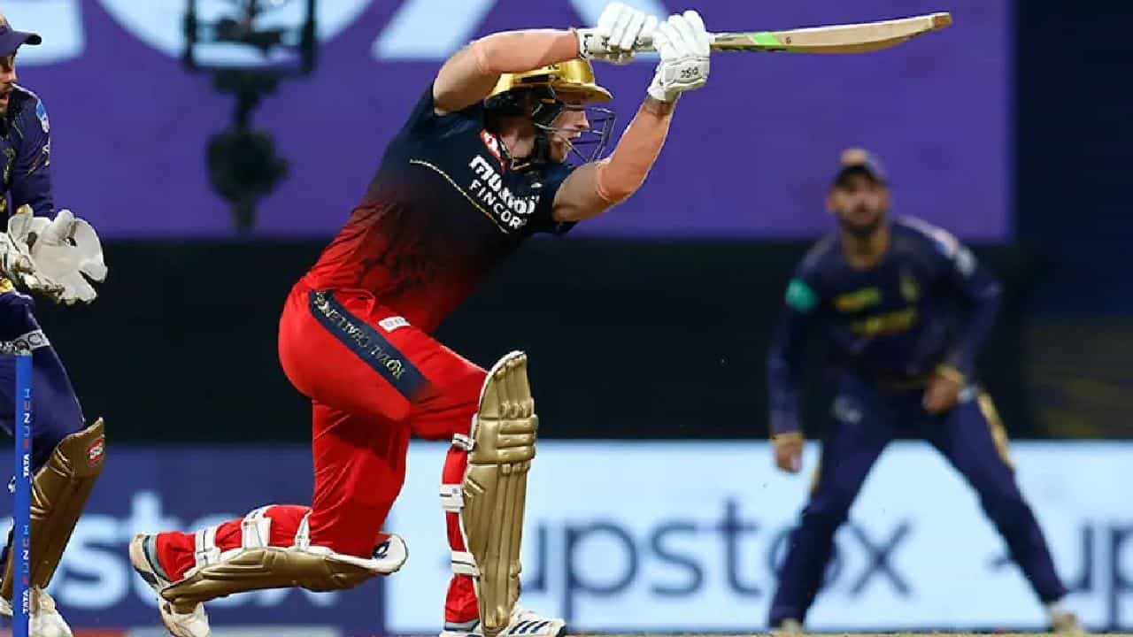 T20 Blast: ಸಿಕ್ಸ್-ಫೋರ್ಗಳ ಸುರಿಮಳೆ: ಟಿ20 ಬ್ಲಾಸ್ಟ್ನಲ್ಲಿ ಅಬ್ಬರಿಸಿದ RCB ಆಟಗಾರ T20 Blast: ಸಿಕ್ಸ್-ಫೋರ್ಗಳ ಸುರಿಮಳೆ: ಟಿ20 ಬ್ಲಾಸ್ಟ್ನಲ್ಲಿ ಅಬ್ಬರಿಸಿದ RCB ಆಟಗಾರ