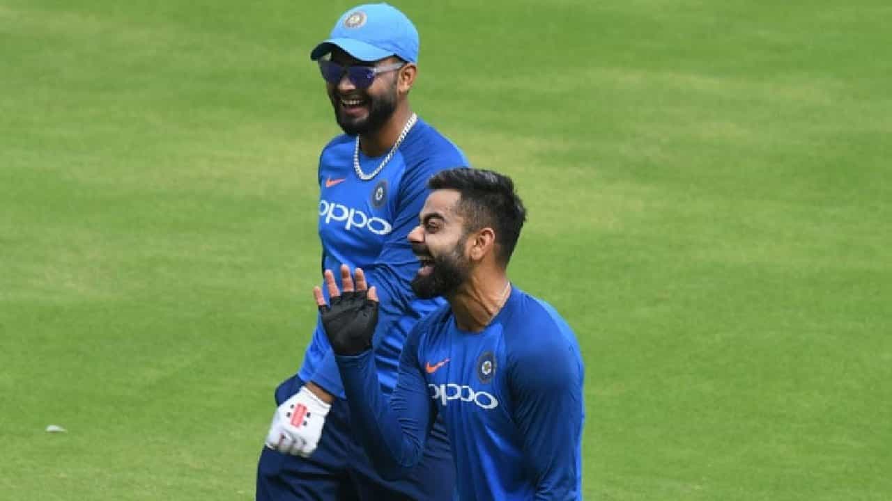 Rishabh Pant: ವಿರಾಟ್ ಕೊಹ್ಲಿಯನ್ನು ರಿಷಭ್ ಪಂತ್ ಹಿಂದಿಕ್ಕಲಿದ್ದಾರೆ ಎಂದ ನೆಟ್ಟಿಗರು Rishabh Pant: ವಿರಾಟ್ ಕೊಹ್ಲಿಯನ್ನು ರಿಷಭ್ ಪಂತ್ ಹಿಂದಿಕ್ಕಲಿದ್ದಾರೆ ಎಂದ ನೆಟ್ಟಿಗರು