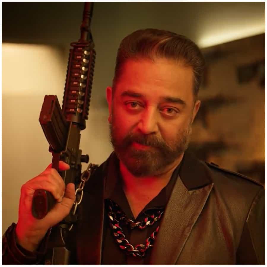 ಕಮಲ್ ಹಾಸನ್ ಅವರು ‘ವಿಕ್ರಮ್’ ಸಿನಿಮಾ ಮೂಲಕ ಭರ್ಜರಿ ಗೆಲುವು ಕಂಡಿದ್ದಾರೆ. ಚಿತ್ರಮಂದಿರದಲ್ಲಿ ಈ ಸಿನಿಮಾ ಇನ್ನೂ ಪ್ರದರ್ಶನ ಕಾಣುತ್ತಿದೆ. ಅಷ್ಟರಲ್ಲಾಗಲೇ ಚಿತ್ರದ ಒಟಿಟಿ ಪ್ರಸಾರ ದಿನಾಂಕದ ಬಗ್ಗೆ ಘೋಷಣೆ ಮಾಡಲಾಗಿದೆ.