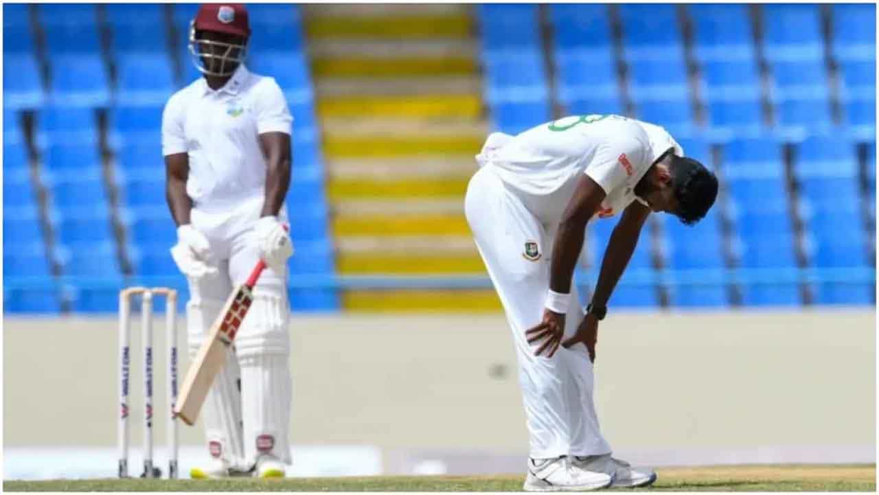 WI vs BAN: ಬಿಟ್ಟಿದ್ದು ಬರೋಬ್ಬರಿ 24 ಕ್ಯಾಚ್! ಗಲ್ಲಿ ಕ್ರಿಕೆಟ್ ನೆನಪಿಸಿದ ಬಾಂಗ್ಲಾ ತಂಡ; ಗೆಲುವಿನ ಸನಿಹದಲ್ಲಿ ವಿಂಡೀಸ್ WI vs BAN: ಬಿಟ್ಟಿದ್ದು ಬರೋಬ್ಬರಿ 24 ಕ್ಯಾಚ್! ಗಲ್ಲಿ ಕ್ರಿಕೆಟ್ ನೆನಪಿಸಿದ ಬಾಂಗ್ಲಾ ತಂಡ; ಗೆಲುವಿನ ಸನಿಹದಲ್ಲಿ ವಿಂಡೀಸ್