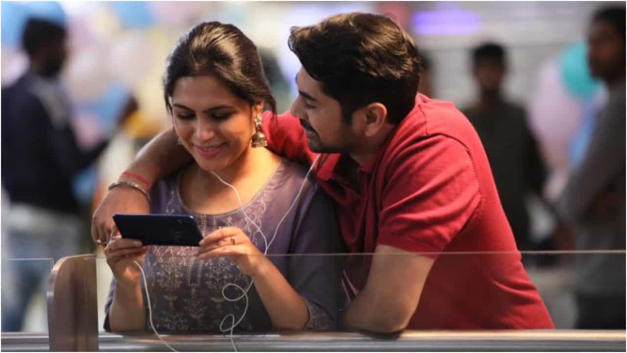 ವಿಕ್ರಂ ಪ್ರಭು ನಿರ್ದೇಶನದ ‘ವೆಡ್ಡಿಂಗ್ ಗಿಫ್ಟ್’ ಕುಟುಂಬ ಕಲಹಕ್ಕೆ ಟ್ಯಾಬ್ಲೆಟ್! ಇಂಟ್ರಸ್ಟಿಂಗ್ ಆಗಿದೆ ಟೀಸರ್ ವಿಕ್ರಂ ಪ್ರಭು ನಿರ್ದೇಶನದ ‘ವೆಡ್ಡಿಂಗ್ ಗಿಫ್ಟ್’ ಕುಟುಂಬ ಕಲಹಕ್ಕೆ ಟ್ಯಾಬ್ಲೆಟ್! ಇಂಟ್ರಸ್ಟಿಂಗ್ ಆಗಿದೆ ಟೀಸರ್