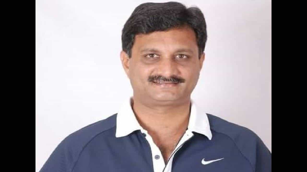 ಮೈಸೂರು: ದಕ್ಷಿಣ ಪದವೀಧರ ಕ್ಷೇತ್ರದಲ್ಲಿ ಮಧು ಜಿ.ಮಾದೇಗೌಡಗೆ 12,205 ಮತಗಳ ಅಂತರದಿಂದ ಜಯ ಮೈಸೂರು: ದಕ್ಷಿಣ ಪದವೀಧರ ಕ್ಷೇತ್ರದಲ್ಲಿ ಮಧು ಜಿ.ಮಾದೇಗೌಡಗೆ 12,205 ಮತಗಳ ಅಂತರದಿಂದ ಜಯ