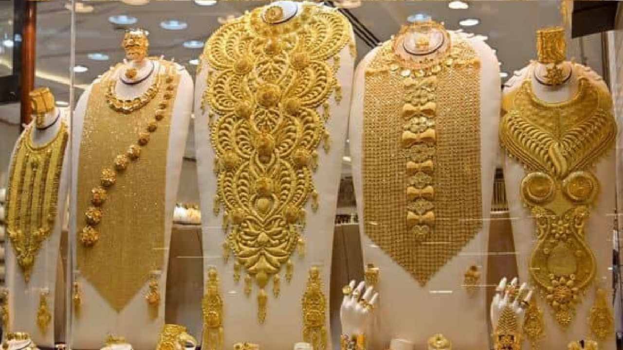 Gold Price Today: ನಿನ್ನೆ ಏರಿಕೆಯಾಗಿದ್ದ ಚಿನ್ನದ ಬೆಲೆ ಮತ್ತೆ ಕುಸಿತ; ಬೆಳ್ಳಿ ದರ 500 ರೂ. ಇಳಿಕೆ