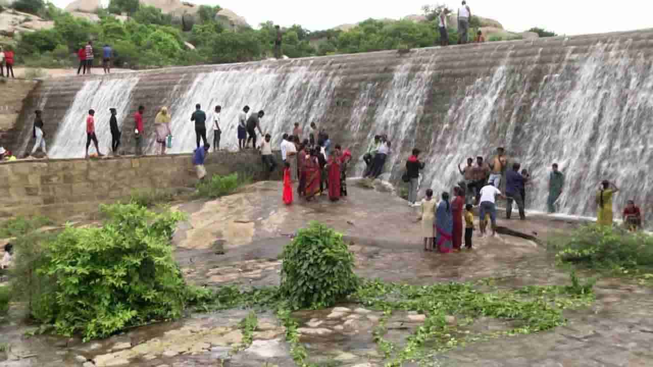 Markandeya Dam: ವರ್ಷದಲ್ಲಿ ಎರಡನೇ ಬಾರಿಗೆ ತುಂಬಿದ ಮಿನಿ ಕೆ.ಆರ್.ಎಸ್ ಡ್ಯಾಂ, ಪ್ರವಾಸಿಗರಿಗೆ ಹಬ್ಬ