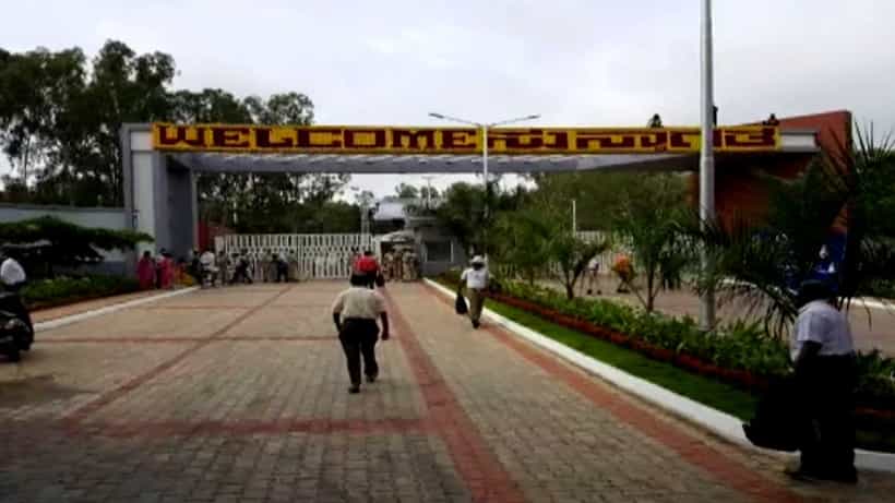 ಪ್ರಧಾನಿ ನರೇಂದ್ರ ಮೋದಿ ಸ್ವಾಗತಕ್ಕೆ ಮಧುವಣಗಿತ್ತಿಯಂತೆ ಸಿಂಗಾರಗೊಂಡ ಬೆಂಗಳೂರು ವಿವಿ; ನಗರದಲ್ಲಿ ಬಿಗಿ ಬಂದೋಬಸ್ತ್