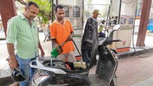 Petrol Price Today: ಮೆಟ್ರೋ ನಗರಗಳಲ್ಲಿ ಇಂದು ಕೂಡ ಪೆಟ್ರೋಲ್, ಡೀಸೆಲ್ ಬೆಲೆಯಲ್ಲಿ ಯಥಾಸ್ಥಿತಿ