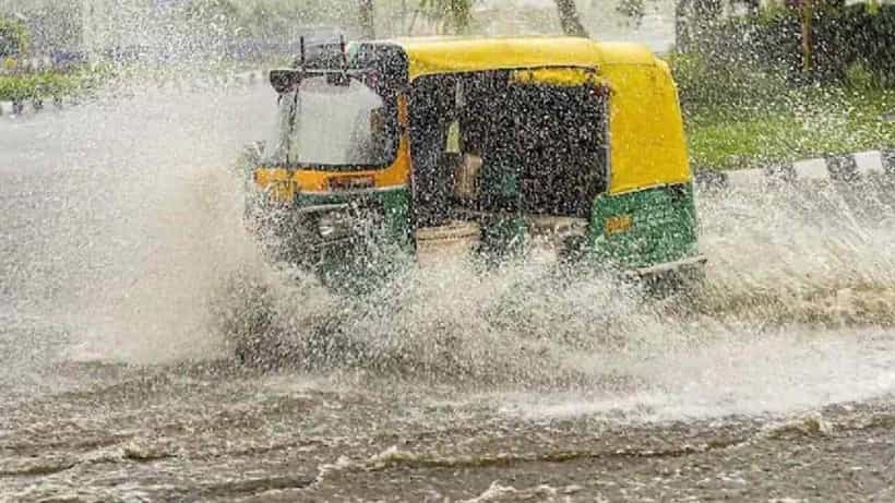 Karnataka Rain: ಕರ್ನಾಟಕದಲ್ಲಿ ಇನ್ನೂ 3 ದಿನ ಭಾರೀ ಮಳೆ; ಕರಾವಳಿ, ಬೆಂಗಳೂರಿನಲ್ಲಿ ಯೆಲ್ಲೋ ಅಲರ್ಟ್ ಘೋಷಣೆ