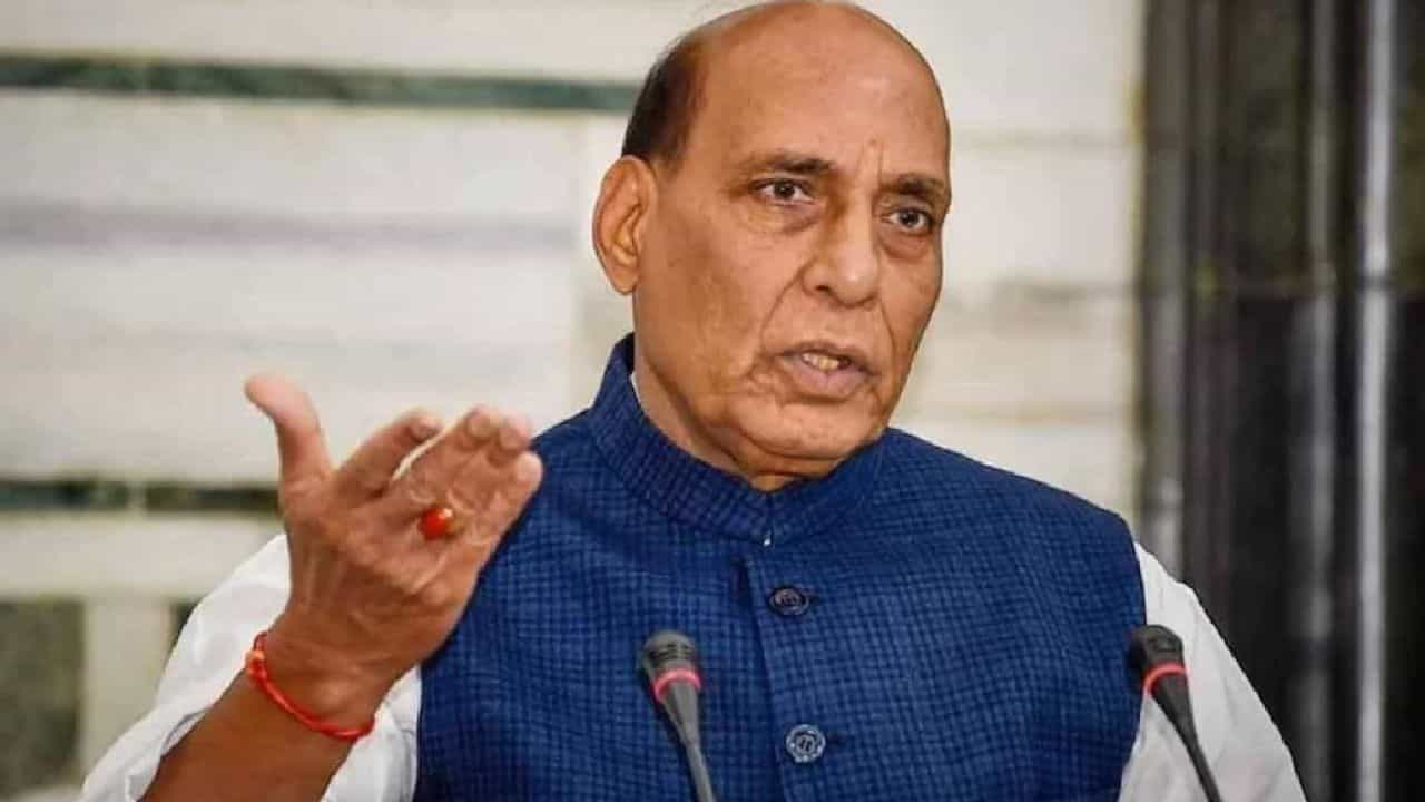 Rajnath Singh: ಭಾರತದ ಒಂದಿಂಚು ಜಾಗವನ್ನೂ ಚೀನಾಗೆ ಕಬಳಿಸಲು ಬಿಡುವುದಿಲ್ಲ; ರಕ್ಷಣಾ ಸಚಿವ ರಾಜನಾಥ್ ಸಿಂಗ್ Rajnath Singh: ಭಾರತದ ಒಂದಿಂಚು ಜಾಗವನ್ನೂ ಚೀನಾಗೆ ಕಬಳಿಸಲು ಬಿಡುವುದಿಲ್ಲ; ರಕ್ಷಣಾ ಸಚಿವ ರಾಜನಾಥ್ ಸಿಂಗ್