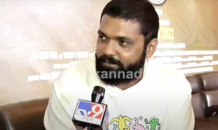 ರಕ್ಷಿತ್ ರುದ್ರಾಕ್ಷಿ ಮಾಲೆ ಧರಿಸುವುದು ಏಕೆ? ಇಲ್ಲಿದೆ ಉತ್ತರ ರಕ್ಷಿತ್ ರುದ್ರಾಕ್ಷಿ ಮಾಲೆ ಧರಿಸುವುದು ಏಕೆ? ಇಲ್ಲಿದೆ ಉತ್ತರ