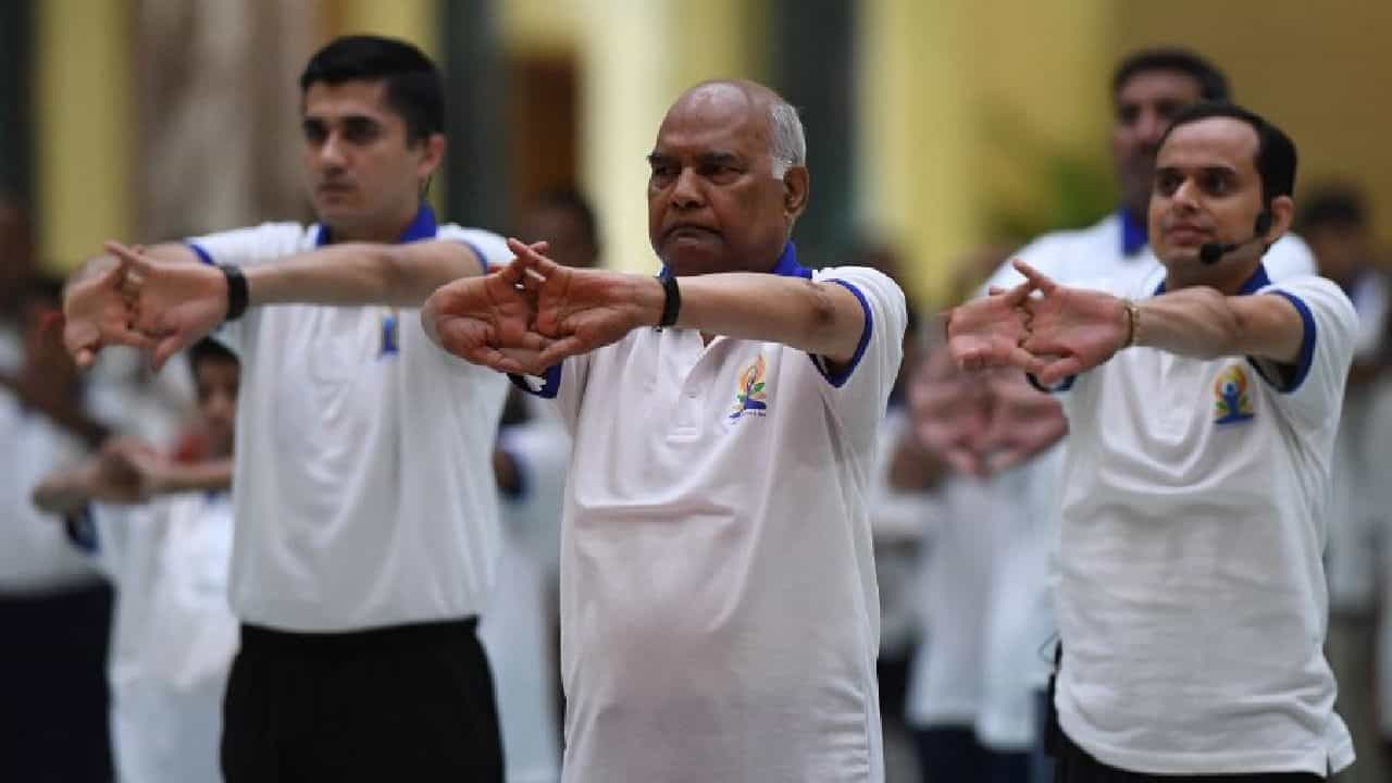 International Yoga Day 2022: ಮಾನವೀಯತೆಗೆ ಭಾರತ ನೀಡಿದ ಕೊಡುಗೆಯೇ ಯೋಗ; ರಾಷ್ಟ್ರಪತಿ ರಾಮನಾಥ ಕೋವಿಂದ್ ಬಣ್ಣನೆ International Yoga Day 2022: ಮಾನವೀಯತೆಗೆ ಭಾರತ ನೀಡಿದ ಕೊಡುಗೆಯೇ ಯೋಗ; ರಾಷ್ಟ್ರಪತಿ ರಾಮನಾಥ ಕೋವಿಂದ್ ಬಣ್ಣನೆ