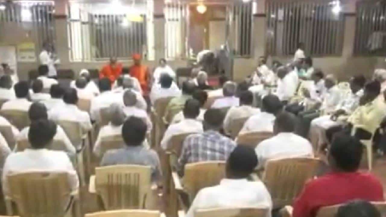 ಪಠ್ಯದಲ್ಲಿ ಬಸವಣ್ಣನಿಗೆ ಅಪಮಾನ ಖಂಡಿಸಿ ಜು.11ರಂದು ಬೀದರ್ ಬಂದ್ಗೆ ಕರೆ ನೀಡಿದ ಸಂಘಟನೆಗಳು ಪಠ್ಯದಲ್ಲಿ ಬಸವಣ್ಣನಿಗೆ ಅಪಮಾನ ಖಂಡಿಸಿ ಜು.11ರಂದು ಬೀದರ್ ಬಂದ್ಗೆ ಕರೆ ನೀಡಿದ ಸಂಘಟನೆಗಳು