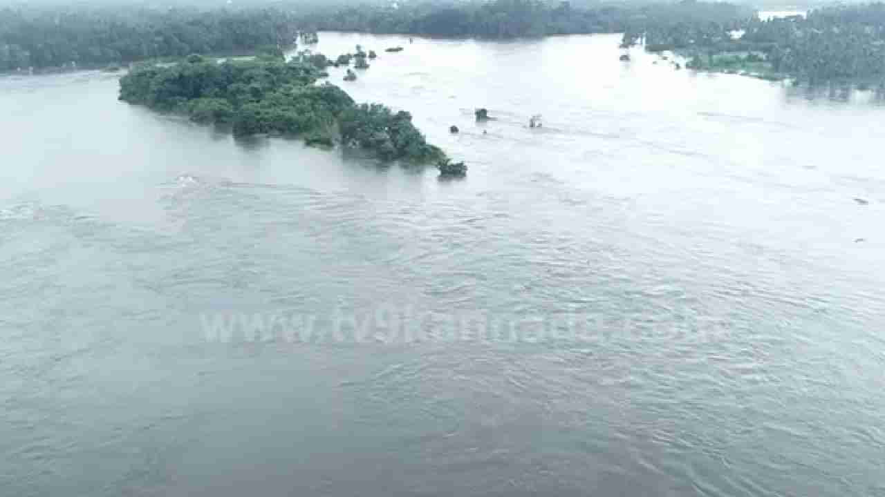 Karnataka Rain Highlights: ಕರ್ನಾಟಕದ ಹಲವೆಡೆ ಮುಂದುವರೆದ ಮಳೆ ಅಬ್ಬರ: ಕೊಡಗು ಜಿಲ್ಲೆಯಲ್ಲಿ ಮಹಾಮಳೆಗೆ ಮೊದಲ ಸಾವು