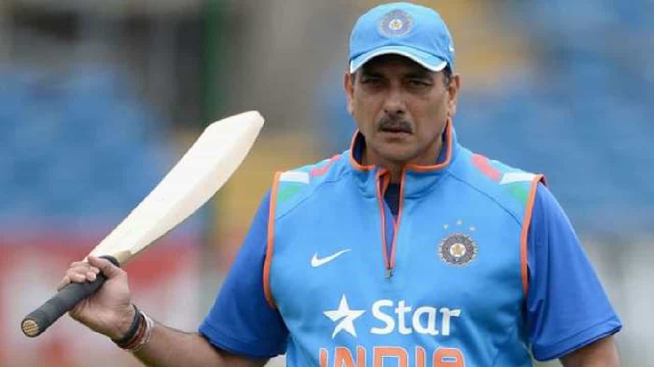 ODI Cricket: ಏಕದಿನ ಕ್ರಿಕೆಟ್ನ ಸ್ವರೂಪ ಬದಲಿಸಲು ಹೊಸ ಐಡಿಯಾ ನೀಡಿದ ರವಿ ಶಾಸ್ತ್ರಿ ODI Cricket: ಏಕದಿನ ಕ್ರಿಕೆಟ್ನ ಸ್ವರೂಪ ಬದಲಿಸಲು ಹೊಸ ಐಡಿಯಾ ನೀಡಿದ ರವಿ ಶಾಸ್ತ್ರಿ