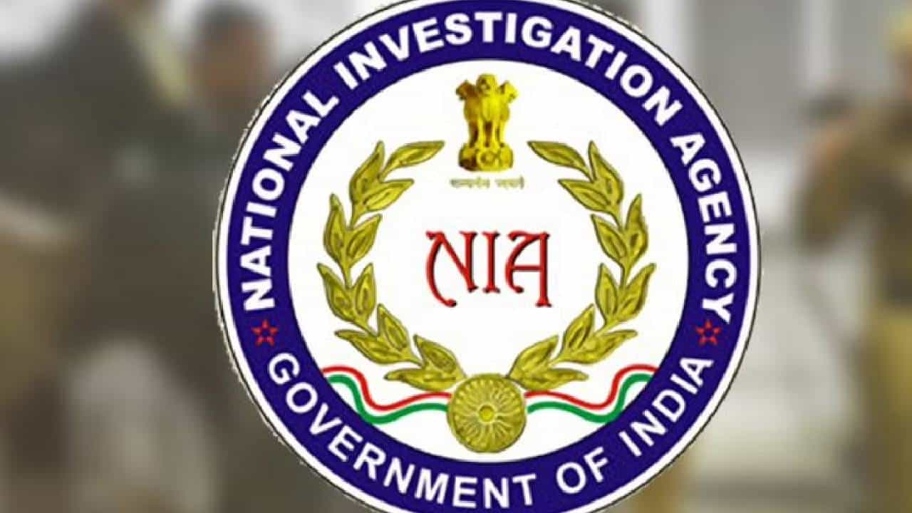 NIA in Bhatkal: ಭಟ್ಕಳದಲ್ಲಿ ಉಗ್ರಗಾಮಿ ಚಟುವಟಿಕೆಗೆ ಯುವಕರನ್ನು ಪ್ರೇರೇಪಿಸುತ್ತಿದ್ದ ವ್ಯಕ್ತಿಯ ಬಂಧನ NIA in Bhatkal: ಭಟ್ಕಳದಲ್ಲಿ ಉಗ್ರಗಾಮಿ ಚಟುವಟಿಕೆಗೆ ಯುವಕರನ್ನು ಪ್ರೇರೇಪಿಸುತ್ತಿದ್ದ ವ್ಯಕ್ತಿಯ ಬಂಧನ