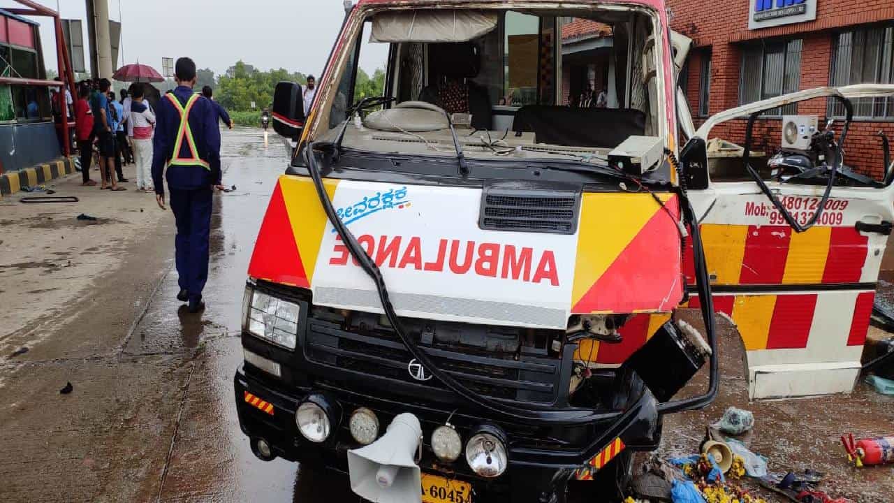 ಶಿರೂರು ಆ್ಯಂಬುಲೆನ್ಸ್ ದುರಂತ ಪ್ರಕರಣ; ಆ್ಯಂಬುಲೆನ್ಸ್​ನಲ್ಲಿದ್ದ ವ್ಯಕ್ತಿ ಹೇಳಿದ್ದೇನು?