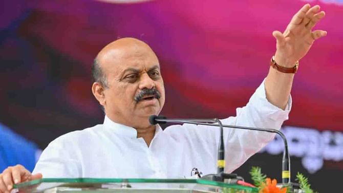 ನಮ್ಮ ಕನ್ನಡ ಅತ್ಯಂತ ಸೂಕ್ಷ್ಮ ಭಾಷೆ, ಸುಸಂಸ್ಕೃತ ಭಾಷೆ: ಆದ್ರೆ ಇನ್ನೂ ಕೂಡ ಬೇರೆ ಭಾಷೆಗಳ ಭಯ ಹೆಚ್ಚಾಗ್ತಿದೆ -ಸಿಎಂ ಬೊಮ್ಮಾಯಿ ನಮ್ಮ ಕನ್ನಡ ಅತ್ಯಂತ ಸೂಕ್ಷ್ಮ ಭಾಷೆ, ಸುಸಂಸ್ಕೃತ ಭಾಷೆ: ಆದ್ರೆ ಇನ್ನೂ ಕೂಡ ಬೇರೆ ಭಾಷೆಗಳ ಭಯ ಹೆಚ್ಚಾಗ್ತಿದೆ -ಸಿಎಂ ಬೊಮ್ಮಾಯಿ