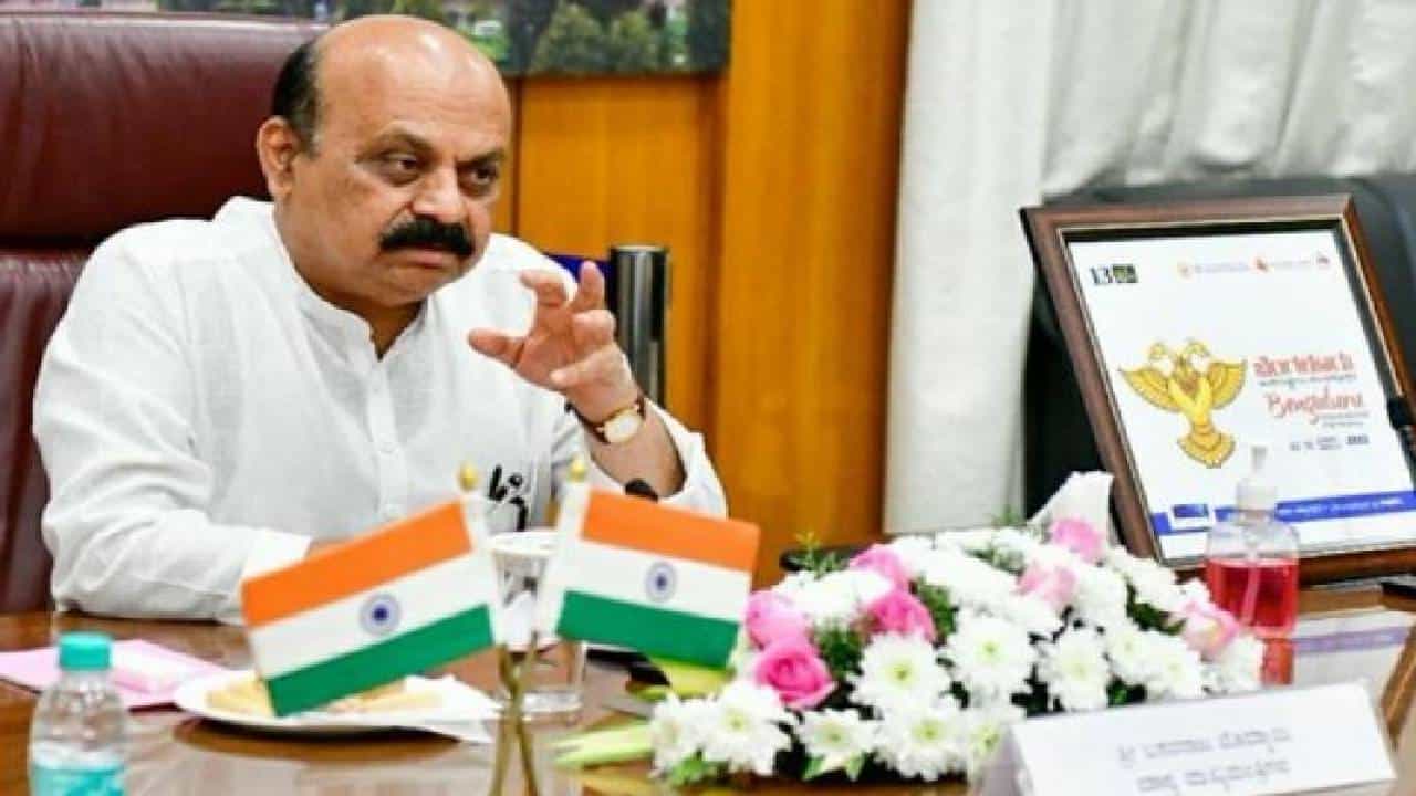 ಬೆಂಗಳೂರು: ಅಮೃತ ನಗರೋತ್ಥಾನ ಸಭೆ; 9 ನಗರ ಸ್ಥಳೀಯ ಸಂಸ್ಥೆಗಳ 110.50 ಕೋಟಿ ಕ್ರಿಯಾ ಯೋಜನೆಗೆ ಅನುಮೋದನೆ ನೀಡಿದ ಸಿಎಂ ಬೊಮ್ಮಾಯಿ