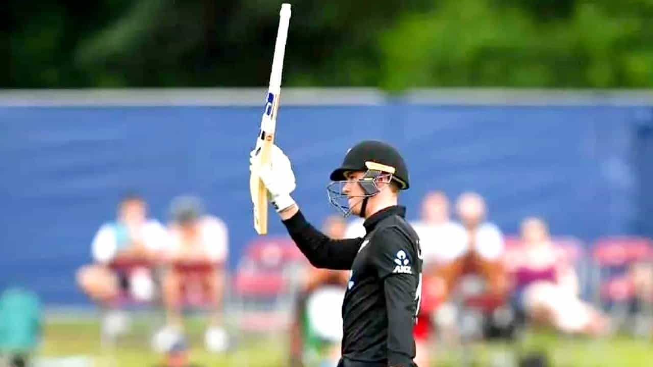 ಟಿ20 ಪಂದ್ಯದಲ್ಲಿ ಸ್ಪೋಟಕ ಶತಕ ಸಿಡಿಸಿದ RCB ಆಟಗಾರ ಟಿ20 ಪಂದ್ಯದಲ್ಲಿ ಸ್ಪೋಟಕ ಶತಕ ಸಿಡಿಸಿದ RCB ಆಟಗಾರ