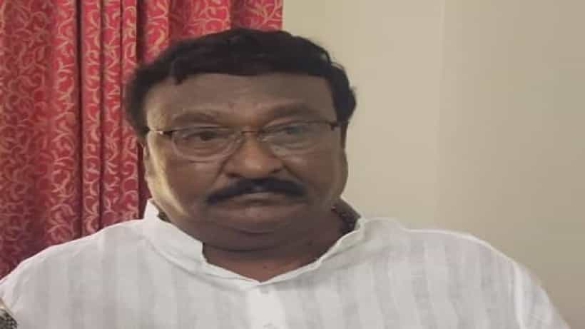 ಜೆಡಿಎಸ್ನಿಂದ ಮೂಲ ಪಕ್ಷಕ್ಕೆ ಸೇರ್ಪಡೆಯಾದ ಹೆಚ್ ಆರ್ ಶ್ರೀನಾಥ್; ಪಕ್ಷಕ್ಕೆ ಬಲ ಬಂದಂತಾಗಿದೆ ಎಂದ ಸಿದ್ದರಾಮಯ್ಯ