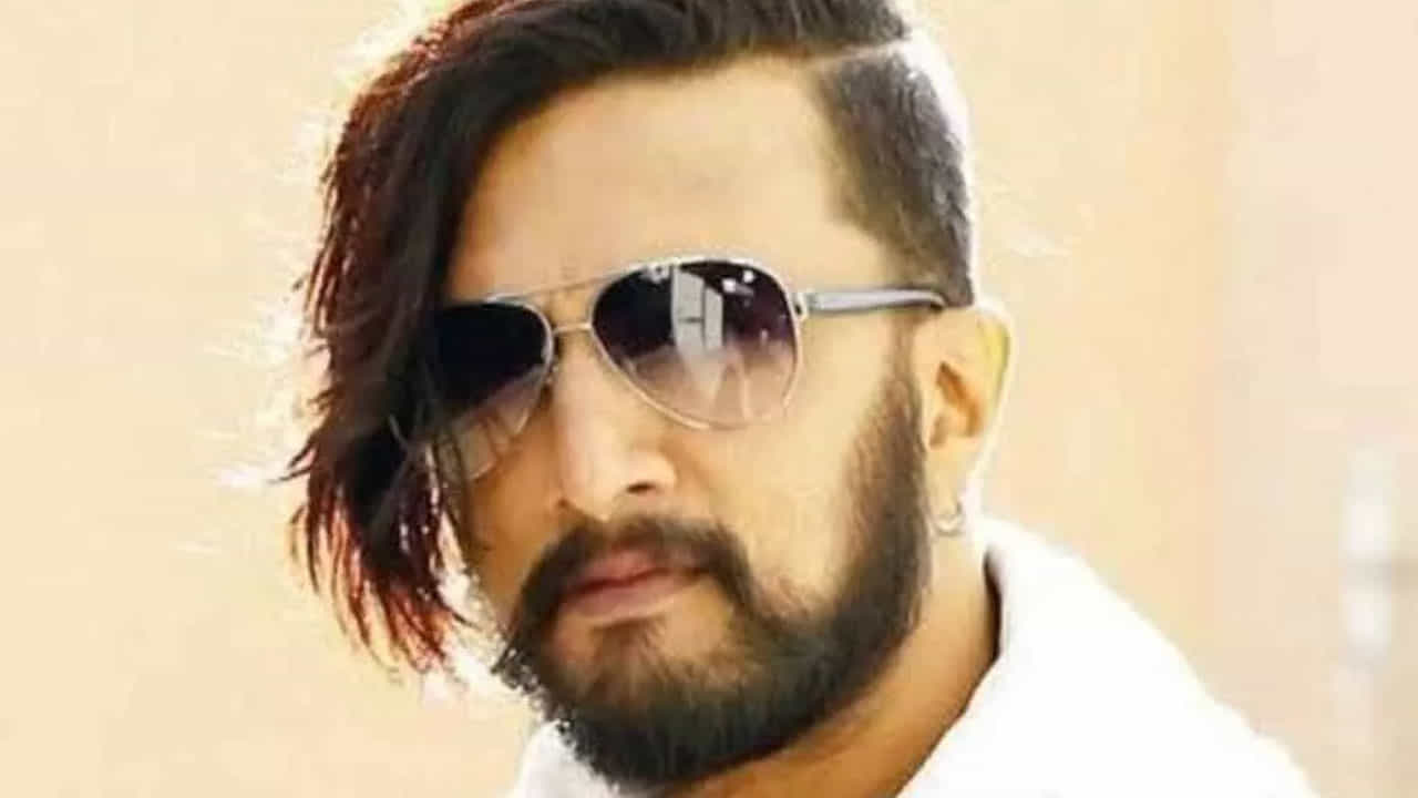 ಸುದೀಪ್ಗೆ ಉತ್ತರ ಭಾರತದವರು ‘ಬಾಜಿರಾವ್’ ಹೀರೋ ಎಂದು ಕರೆಯುತ್ತಿದ್ದುದು ಏಕೆ? ಕಿಚ್ಚ ಬಿಚ್ಚಿಟ್ರು ಅಚ್ಚರಿಯ ಮಾಹಿತಿ ಸುದೀಪ್ಗೆ ಉತ್ತರ ಭಾರತದವರು ‘ಬಾಜಿರಾವ್’ ಹೀರೋ ಎಂದು ಕರೆಯುತ್ತಿದ್ದುದು ಏಕೆ? ಕಿಚ್ಚ ಬಿಚ್ಚಿಟ್ರು ಅಚ್ಚರಿಯ ಮಾಹಿತಿ