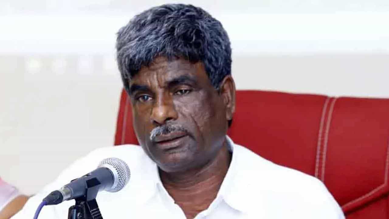 ಉತ್ತರ ಕನ್ನಡ ಜಿಲ್ಲೆಯಲ್ಲಿ ಎರಡು ಟ್ರಾಮಾ ಕೇರ್ ಸೆಂಟರ್ ಸ್ಥಾಪನೆಗೆ ಜಿಲ್ಲಾಡಳಿತ ಪ್ರಸ್ತಾವ: ಕೋಟಾ ಶ್ರೀನಿವಾಸ ಪೂಜಾರಿ ಉತ್ತರ ಕನ್ನಡ ಜಿಲ್ಲೆಯಲ್ಲಿ ಎರಡು ಟ್ರಾಮಾ ಕೇರ್ ಸೆಂಟರ್ ಸ್ಥಾಪನೆಗೆ ಜಿಲ್ಲಾಡಳಿತ ಪ್ರಸ್ತಾವ: ಕೋಟಾ ಶ್ರೀನಿವಾಸ ಪೂಜಾರಿ