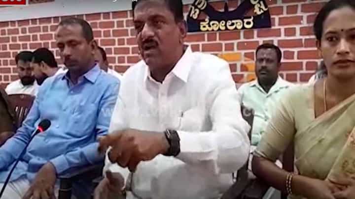 ದಮ್ಮಿದ್ರೆ ಶ್ರೀನಿವಾಸ ಗೌಡ ಸ್ಪರ್ಧಿಸಲಿ ಅಂತ ಸವಾಲೆಸೆದರು ವಿಧಾನ ಪರಿಷತ್ ಸದಸ್ಯ ಗೋವಿಂದರಾಜು ದಮ್ಮಿದ್ರೆ ಶ್ರೀನಿವಾಸ ಗೌಡ ಸ್ಪರ್ಧಿಸಲಿ ಅಂತ ಸವಾಲೆಸೆದರು ವಿಧಾನ ಪರಿಷತ್ ಸದಸ್ಯ ಗೋವಿಂದರಾಜು