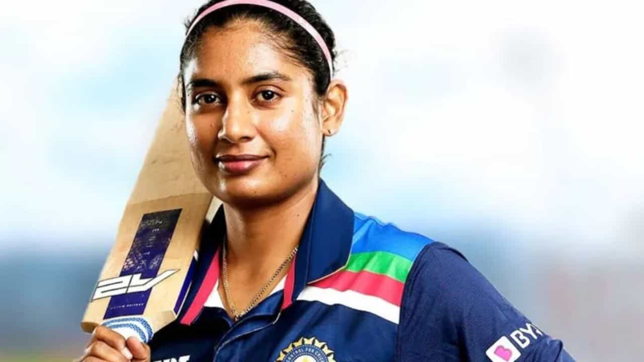 ನಾನು ಇನ್ನೂ ನಿರ್ಧರಿಸಿಲ್ಲ! ನಿವೃತ್ತಿ ನಿರ್ಧಾರದಿಂದ ಹಿಂದೆ ಸರಿದ್ರಾ ಟೀಂ ಇಂಡಿಯಾ ಮಾಜಿ ನಾಯಕಿ ಮಿಥಾಲಿ ರಾಜ್? ನಾನು ಇನ್ನೂ ನಿರ್ಧರಿಸಿಲ್ಲ! ನಿವೃತ್ತಿ ನಿರ್ಧಾರದಿಂದ ಹಿಂದೆ ಸರಿದ್ರಾ ಟೀಂ ಇಂಡಿಯಾ ಮಾಜಿ ನಾಯಕಿ ಮಿಥಾಲಿ ರಾಜ್?