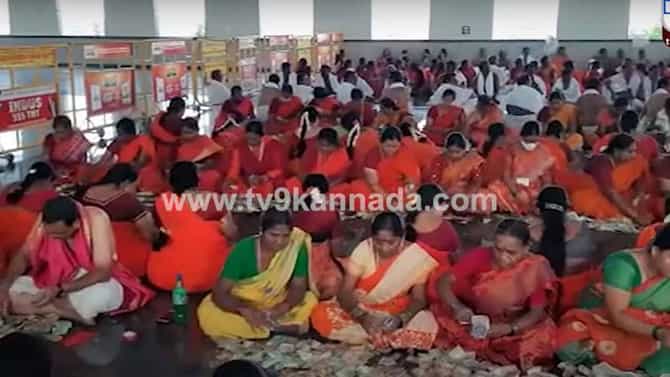 ಮಂತ್ರಾಲಯ ರಾಯರ ಮಠದ ಹುಂಡಿಯಲ್ಲಿ ಸಂಗ್ರಹವಾಗಿರುವ ಭಕ್ತರ ಕಾಣಿಕೆ ಮೊತ್ತ ರೂ. 2.52 ಕೋಟಿ