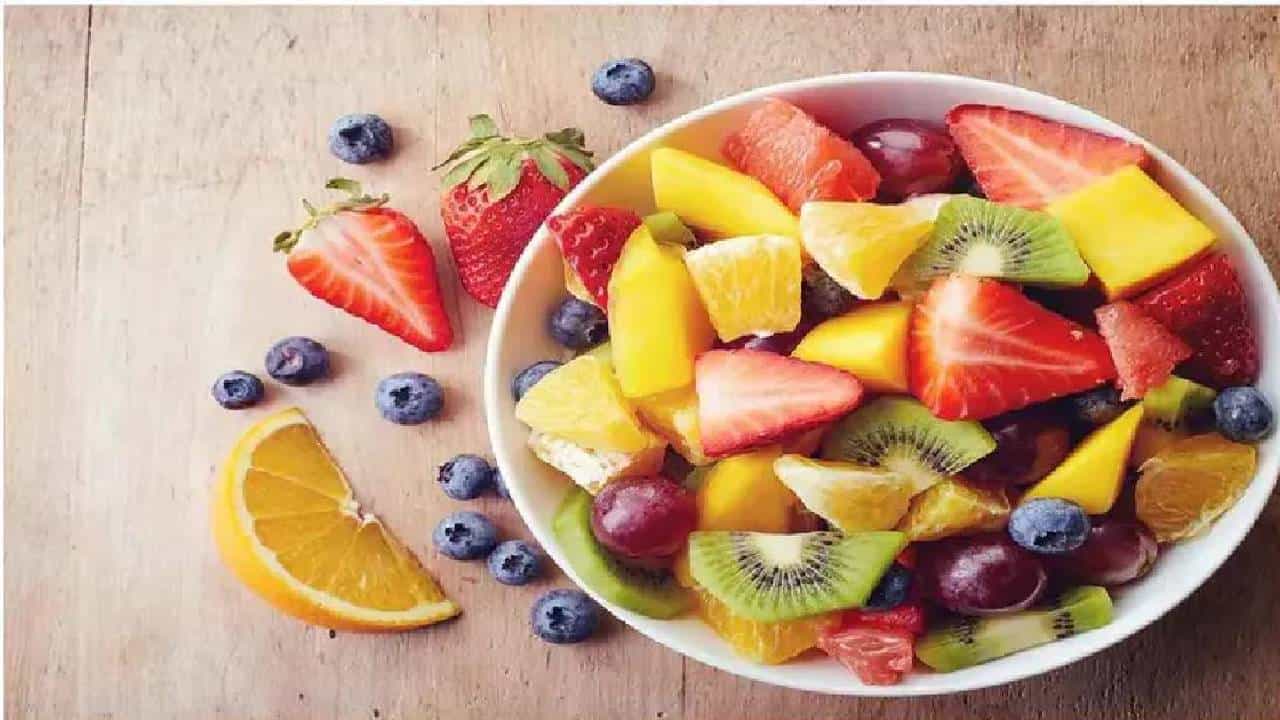 Fruits Benefits: ಮಳೆಗಾಲದಲ್ಲಿ ರೋಗ ನಿರೋಧಕ ಶಕ್ತಿ ಹೆಚ್ಚಿಸಲು ಈ ಹಣ್ಣುಗಳು ಸಹಕಾರಿ Fruits Benefits: ಮಳೆಗಾಲದಲ್ಲಿ ರೋಗ ನಿರೋಧಕ ಶಕ್ತಿ ಹೆಚ್ಚಿಸಲು ಈ ಹಣ್ಣುಗಳು ಸಹಕಾರಿ