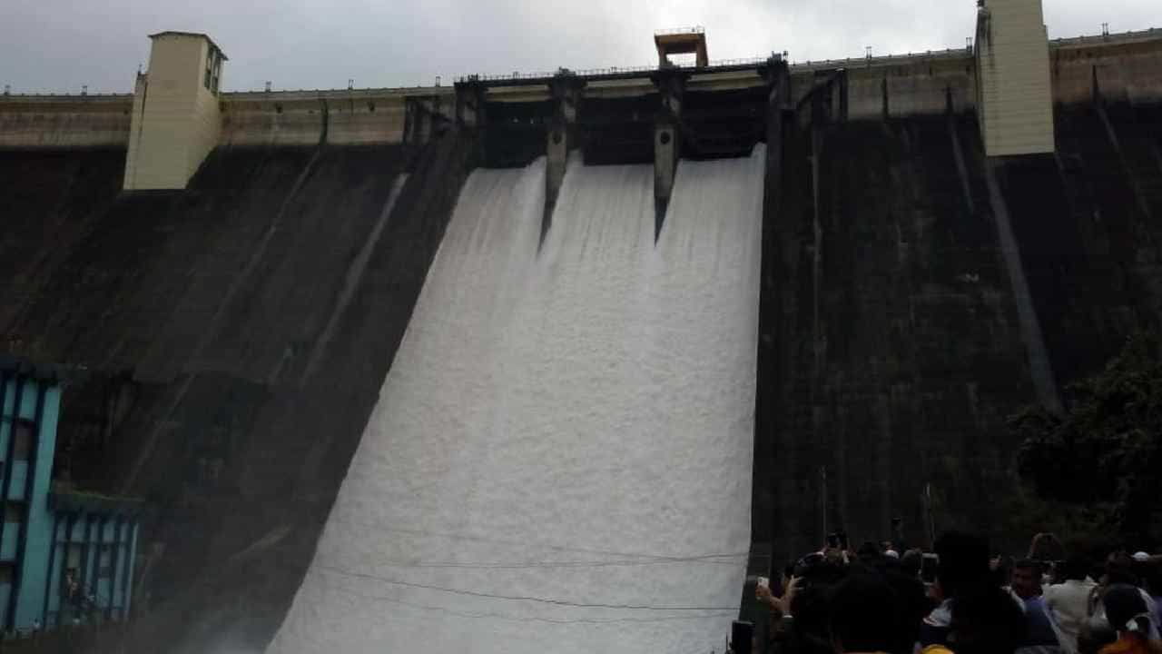 Karnataka Dams Water Level: ಕೆಆರ್ಎಸ್ ಸೇರಿದಂತೆ ರಾಜ್ಯದ ವಿವಿಧ ಅಣೆಕಟ್ಟುಗಳ ಸದ್ಯದ ಸ್ಥಿತಿಗತಿ ಹೀಗಿದೆ Karnataka Dams Water Level: ಕೆಆರ್ಎಸ್ ಸೇರಿದಂತೆ ರಾಜ್ಯದ ವಿವಿಧ ಅಣೆಕಟ್ಟುಗಳ ಸದ್ಯದ ಸ್ಥಿತಿಗತಿ ಹೀಗಿದೆ