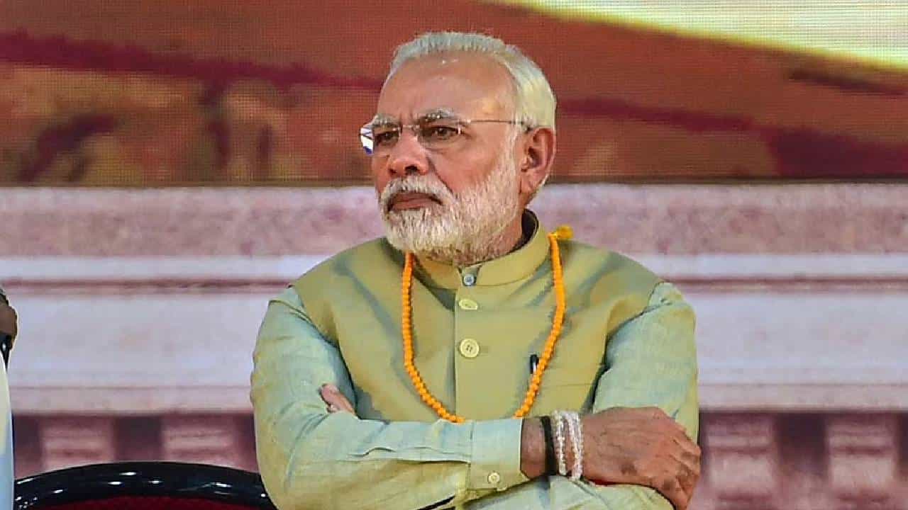 ಬಾಕಿ ಉಳಿಸಿಕೊಂಡಿರುವ 1 ಲಕ್ಷ ಕೋಟಿ ರೂ.ಗೂ ಅಧಿಕ ವಿದ್ಯುತ್ ಬಿಲ್ ಪಾವತಿಸಲು ರಾಜ್ಯಗಳಿಗೆ ಪ್ರಧಾನಿ ಮೋದಿ ಸೂಚನೆ ಬಾಕಿ ಉಳಿಸಿಕೊಂಡಿರುವ 1 ಲಕ್ಷ ಕೋಟಿ ರೂ.ಗೂ ಅಧಿಕ ವಿದ್ಯುತ್ ಬಿಲ್ ಪಾವತಿಸಲು ರಾಜ್ಯಗಳಿಗೆ ಪ್ರಧಾನಿ ಮೋದಿ ಸೂಚನೆ