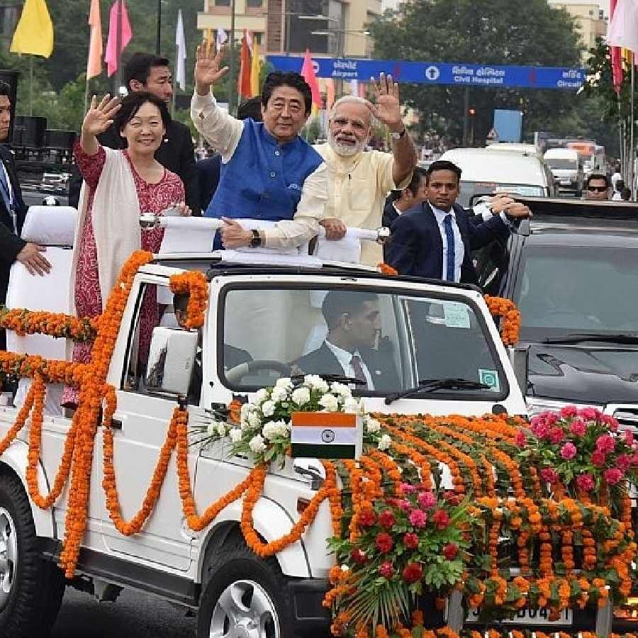 India's ally Japan former Prime Minister Shinzo Abe was assassinated Here are photos of Shinzo with PM Modi
