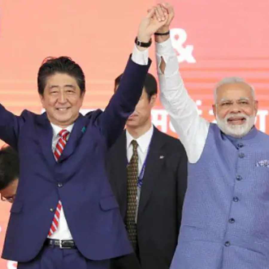 India's ally Japan former Prime Minister Shinzo Abe was assassinated Here are photos of Shinzo with PM Modi
