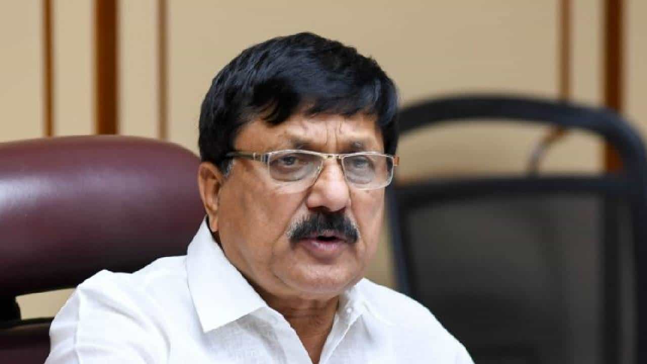 ಪಶ್ಚಿಮಘಟ್ಟ ಕರಡು ಅಧಿಸೂಚನೆಗೆ ವಿರೋಧ: ಜುಲೈ 18ರಂದು ಸಭೆ ಕರೆದ ಗೃಹಸಚಿವ ಆರಗ ಜ್ಞಾನೇಂದ್ರ ಪಶ್ಚಿಮಘಟ್ಟ ಕರಡು ಅಧಿಸೂಚನೆಗೆ ವಿರೋಧ: ಜುಲೈ 18ರಂದು ಸಭೆ ಕರೆದ ಗೃಹಸಚಿವ ಆರಗ ಜ್ಞಾನೇಂದ್ರ