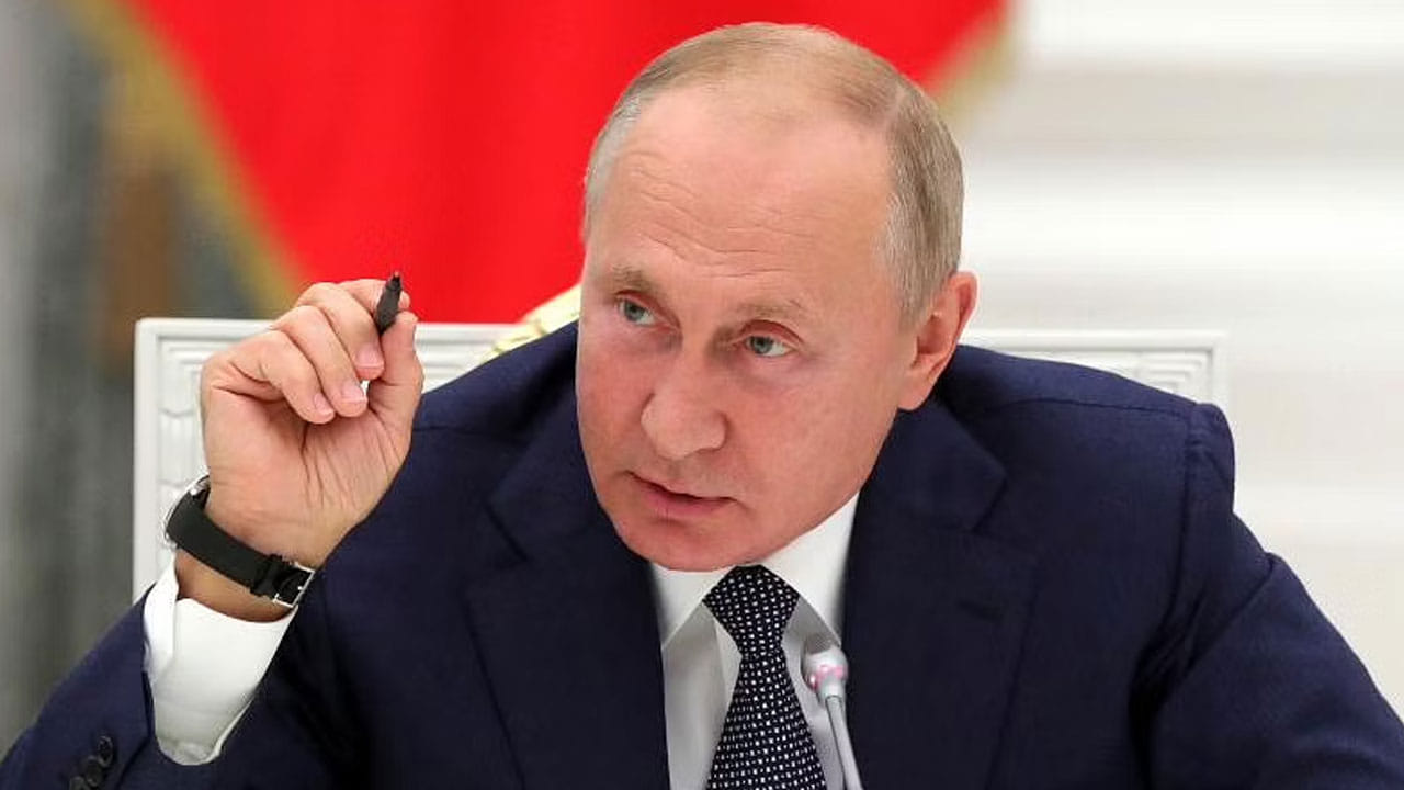 ವ್ಲಾಡಿಮಿರ್ ಪುಟಿನ್ಗೆ ಮತ್ತೆ ಆರೋಗ್ಯ ಸಮಸ್ಯೆ, ಈಗ ಚೇತರಿಸಿಕೊಂಡಿದ್ದಾರೆ ಎಂದ ಸರ್ಕಾರದ ಮೂಲಗಳು ವ್ಲಾಡಿಮಿರ್ ಪುಟಿನ್ಗೆ ಮತ್ತೆ ಆರೋಗ್ಯ ಸಮಸ್ಯೆ, ಈಗ ಚೇತರಿಸಿಕೊಂಡಿದ್ದಾರೆ ಎಂದ ಸರ್ಕಾರದ ಮೂಲಗಳು