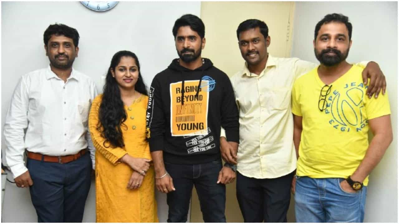‘ರಕ್ಕಮ್ಮ’ ಬಂದ ಮರುದಿನವೇ ಬರಲಿದೆ ‘ರಕ್ಕಂ’; ನೈಜ ಘಟನೆ ಆಧಾರಿತ ಚಿತ್ರ ಜುಲೈ 29ಕ್ಕೆ ರಿಲೀಸ್ ‘ರಕ್ಕಮ್ಮ’ ಬಂದ ಮರುದಿನವೇ ಬರಲಿದೆ ‘ರಕ್ಕಂ’; ನೈಜ ಘಟನೆ ಆಧಾರಿತ ಚಿತ್ರ ಜುಲೈ 29ಕ್ಕೆ ರಿಲೀಸ್