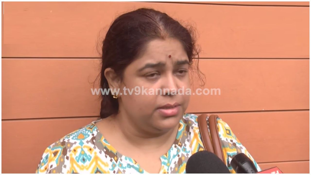 Pavitra Lokesh: ‘10 ವರ್ಷದಿಂದ ಇದೇ ಕರ್ಮ’; ಪತಿ ನರೇಶ್​ ಪರಸ್ತ್ರೀ ಸಹವಾಸದ ಬಗ್ಗೆ ರಮ್ಯಾ ರಘುಪತಿ ಕಣ್ಣೀರಿನ ಮಾತು