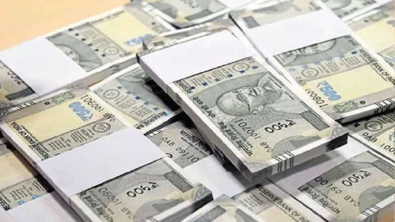INR USD Exchange Rate: ಅಮೆರಿಕದ ಡಾಲರ್ ಸೇರಿ ಯಾವ ದೇಶದ ವಿರುದ್ಧ ಭಾರತದ ರೂಪಾಯಿ ಮೌಲ್ಯ ಜುಲೈ 8ಕ್ಕೆ ಎಷ್ಟು? INR USD Exchange Rate: ಅಮೆರಿಕದ ಡಾಲರ್ ಸೇರಿ ಯಾವ ದೇಶದ ವಿರುದ್ಧ ಭಾರತದ ರೂಪಾಯಿ ಮೌಲ್ಯ ಜುಲೈ 8ಕ್ಕೆ ಎಷ್ಟು?