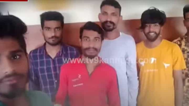 ಶಿವಮೊಗ್ಗ ಹರ್ಷನ ಕೊಲೆ ಆರೋಪಿಗಳು ಜೈಲಲ್ಲಿ ಮೊಬೈಲ್ಗಳಿಂದ ಕುಟುಂಬದವರೊಂದಿಗೆ ಮಾತಾಡಿಕೊಂಡು ಮಜವಾಗಿದ್ದಾರೆ! ಶಿವಮೊಗ್ಗ ಹರ್ಷನ ಕೊಲೆ ಆರೋಪಿಗಳು ಜೈಲಲ್ಲಿ ಮೊಬೈಲ್ಗಳಿಂದ ಕುಟುಂಬದವರೊಂದಿಗೆ ಮಾತಾಡಿಕೊಂಡು ಮಜವಾಗಿದ್ದಾರೆ!
