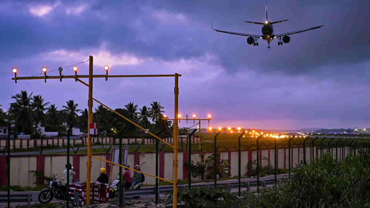 ಶ್ರೀಲಂಕಾಗೆ ಹೋಗುತ್ತಿದ್ದ 120ಕ್ಕಿಂತಲೂ ಹೆಚ್ಚು ವಿಮಾನಗಳು ಕೇರಳದಲ್ಲಿ ಲ್ಯಾಂಡಿಂಗ್