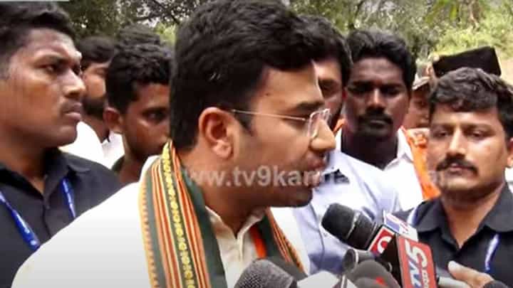 ಮಂಗಳೂರು: ಮಾಧ್ಯಮದವರ ಪ್ರಶ್ನೆಗೆ ಉತ್ತರಿಸಲಾಗದ ಸಂಸದ ತೇಜಸ್ವೀ ಸೂರ್ಯ ಅಲ್ಲಿಂದ ಓಟಕಿತ್ತರು! ಮಂಗಳೂರು: ಮಾಧ್ಯಮದವರ ಪ್ರಶ್ನೆಗೆ ಉತ್ತರಿಸಲಾಗದ ಸಂಸದ ತೇಜಸ್ವೀ ಸೂರ್ಯ ಅಲ್ಲಿಂದ ಓಟಕಿತ್ತರು!