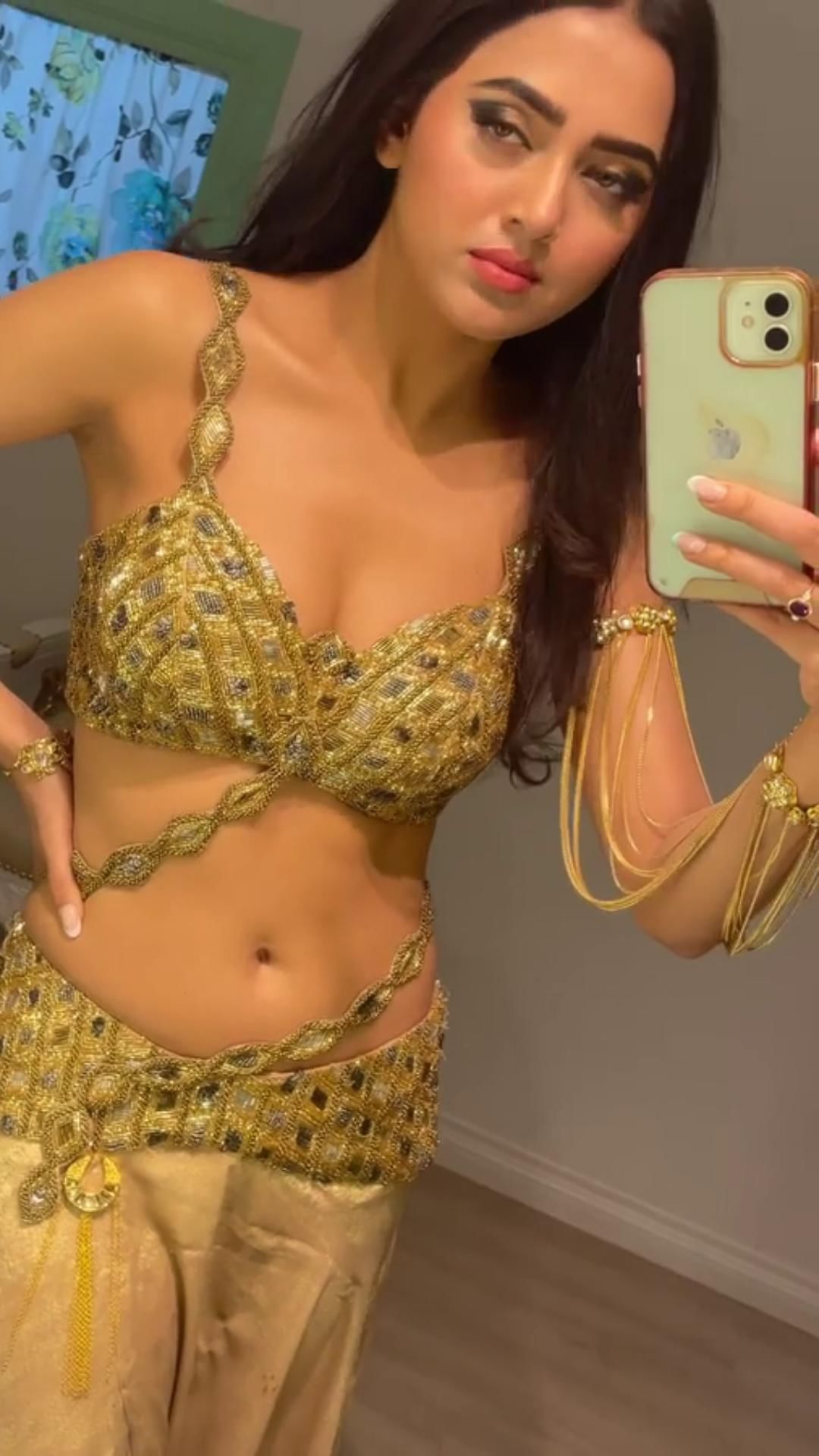 Tejaswi Prakash (1)