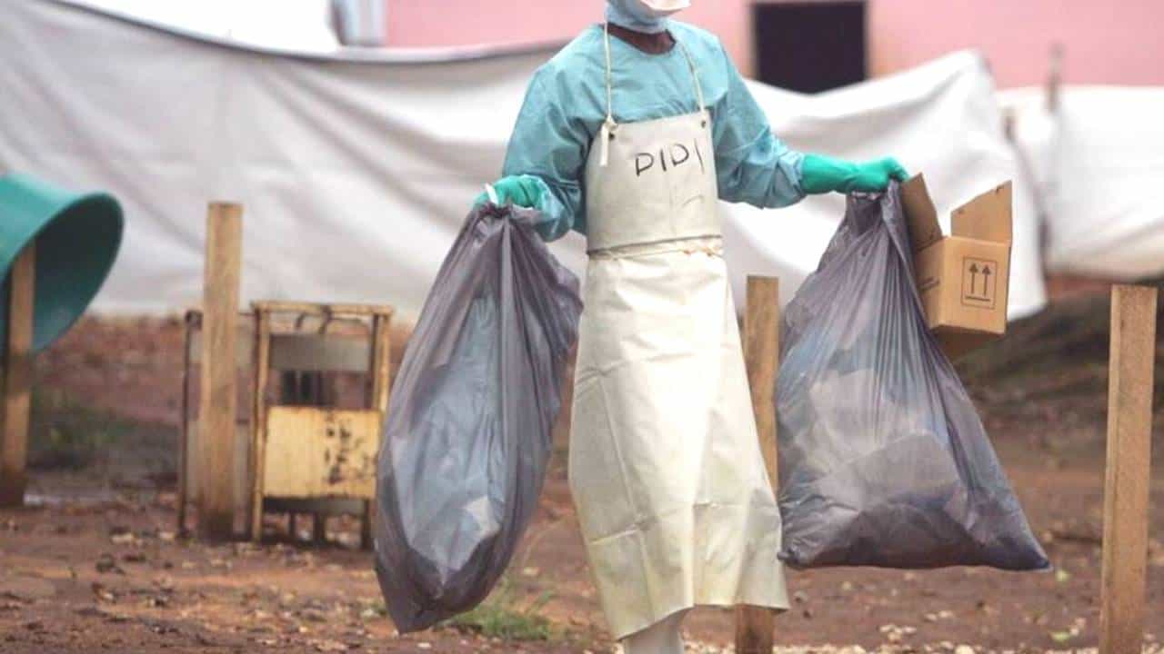 Marburg Virus: ಎಬೋಲಾ ಮಾದರಿಯ ಅಪಾಯಕಾರಿ, ಸಾಂಕ್ರಾಮಿಕ ಮಾರ್ಬರ್ಗ್ ವೈರಸ್ ಪತ್ತೆ - ಘಾನಾದಲ್ಲಿ ಎರಡನೆಯ ಸಾವು Marburg Virus: ಎಬೋಲಾ ಮಾದರಿಯ ಅಪಾಯಕಾರಿ, ಸಾಂಕ್ರಾಮಿಕ ಮಾರ್ಬರ್ಗ್ ವೈರಸ್ ಪತ್ತೆ - ಘಾನಾದಲ್ಲಿ ಎರಡನೆಯ ಸಾವು