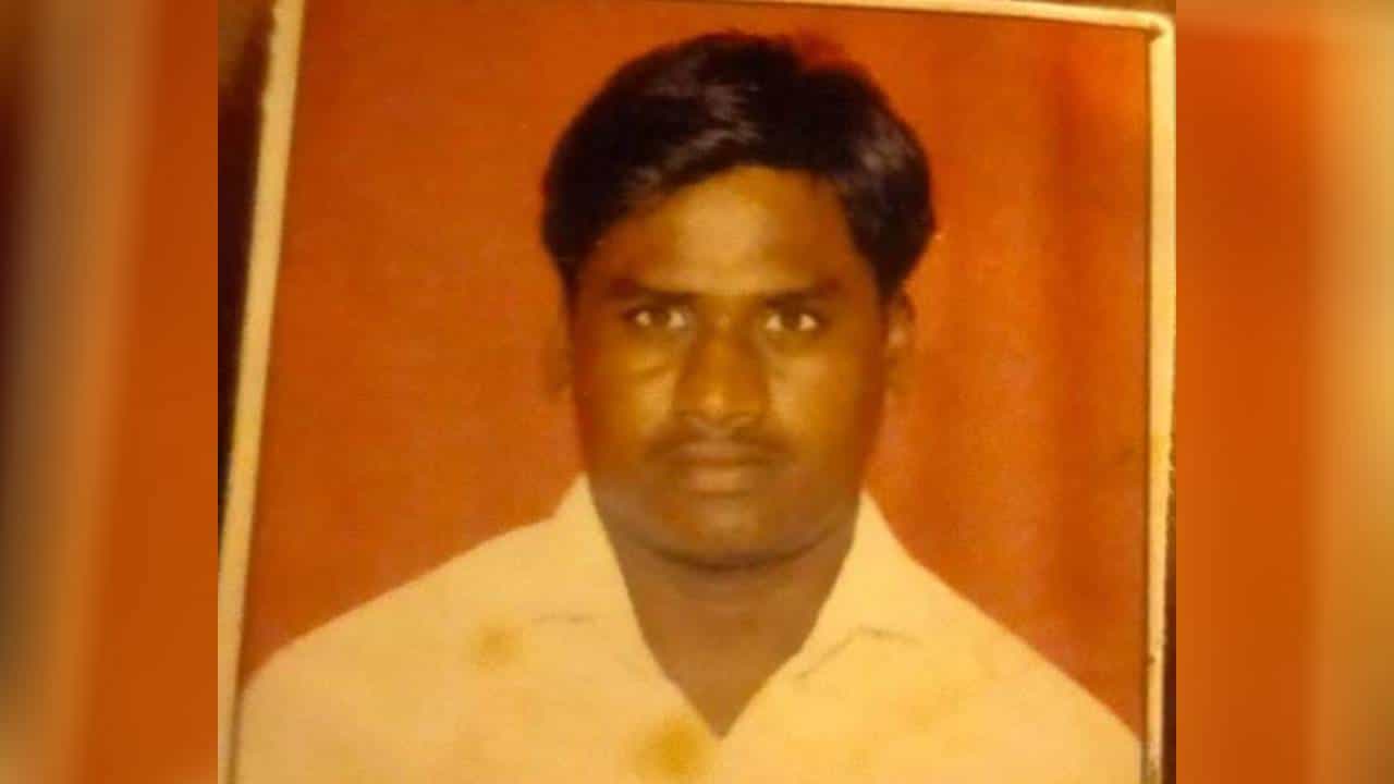 ಪರಪರುಷನ ಜೊತೆ ಅಕ್ರಮ ಸಂಬಂಧ: ತನ್ನ ಪ್ರಿಯಕರನ ಜೊತೆ ಸೇರಿಕೊಂಡು ಪತಿಯನ್ನೇ ಕೊಂದ ಪತ್ನಿ ಪರಪರುಷನ ಜೊತೆ ಅಕ್ರಮ ಸಂಬಂಧ: ತನ್ನ ಪ್ರಿಯಕರನ ಜೊತೆ ಸೇರಿಕೊಂಡು ಪತಿಯನ್ನೇ ಕೊಂದ ಪತ್ನಿ