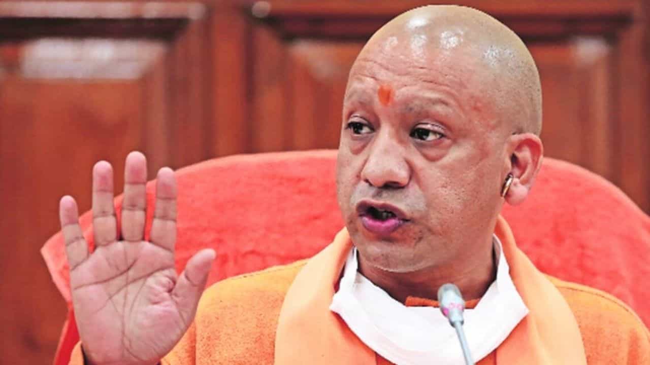 ಯುಪಿ ರಸ್ತೆ ಅಪಘಾತದಲ್ಲಿ 6 ಸಾವು, 2 ಗಾಯಾಳು ಕುಟುಂಬಗಳಿಗೆ ಪರಿಹಾರ ನೀಡಿದ ಸಿಎಂ ಯುಪಿ ರಸ್ತೆ ಅಪಘಾತದಲ್ಲಿ 6 ಸಾವು, 2 ಗಾಯಾಳು ಕುಟುಂಬಗಳಿಗೆ ಪರಿಹಾರ ನೀಡಿದ ಸಿಎಂ