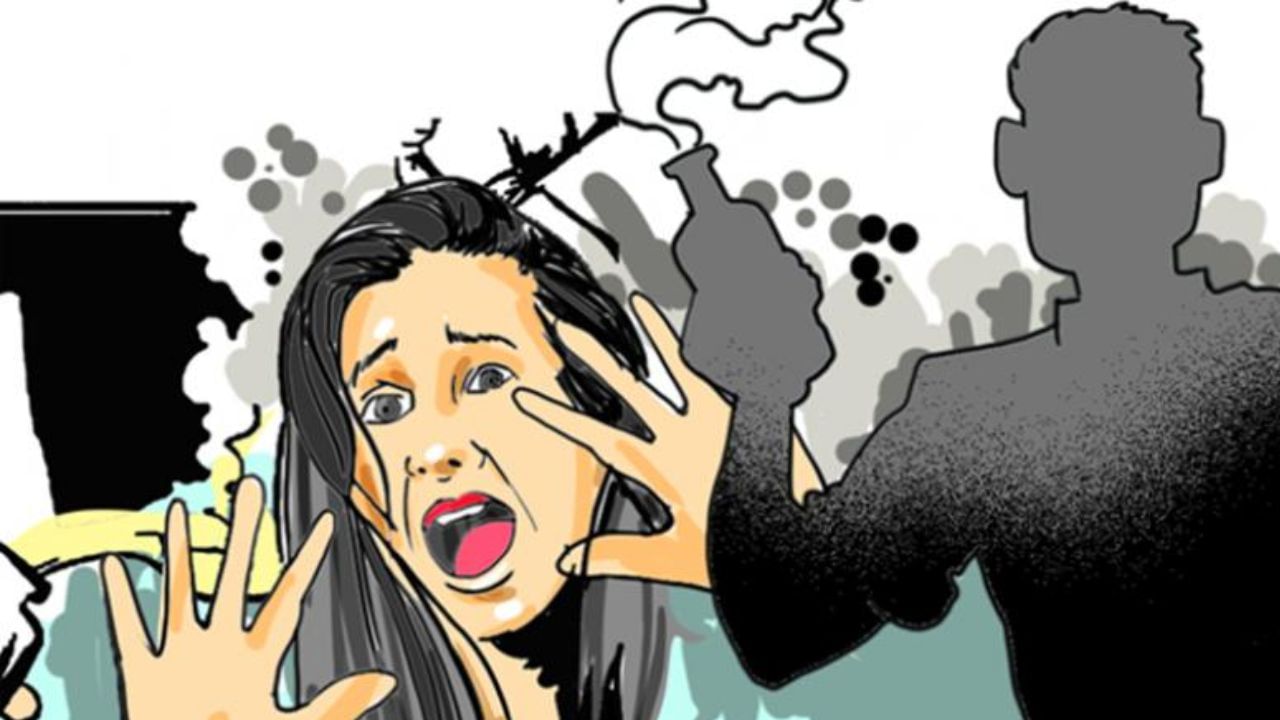 ಭೂ ವಿವಾದ: ಮಹಿಳೆ ಮತ್ತು ಆಕೆಯ ಮಗಳ ಮೇಲೆ ಆಸಿಡ್ ದಾಳಿ ಮಾಡಿದ ಪಕ್ಕದ ಮನೆ ಮಹಿಳೆ ಭೂ ವಿವಾದ: ಮಹಿಳೆ ಮತ್ತು ಆಕೆಯ ಮಗಳ ಮೇಲೆ ಆಸಿಡ್ ದಾಳಿ ಮಾಡಿದ ಪಕ್ಕದ ಮನೆ ಮಹಿಳೆ