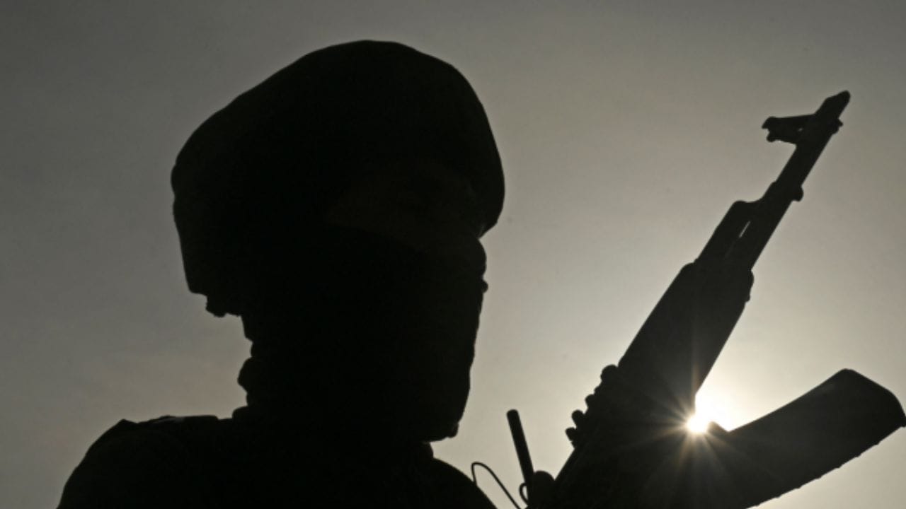 ಪಂಜಾಬ್ ದರೋಡೆಕೋರರು ಮತ್ತು ಜೈಷ್ ಭಯೋತ್ಪಾದಕರ ನಡುವೆ ನಂಟು: ಎಸ್ಐಎ ಪಂಜಾಬ್ ದರೋಡೆಕೋರರು ಮತ್ತು ಜೈಷ್ ಭಯೋತ್ಪಾದಕರ ನಡುವೆ ನಂಟು: ಎಸ್ಐಎ