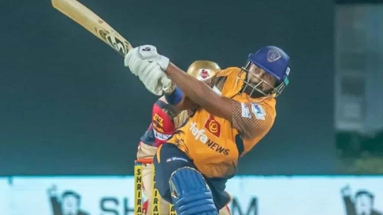 6 ಸಿಕ್ಸ್, 2 ಫೋರ್: ಕೇವಲ 15 ಎಸೆತಗಳಲ್ಲಿ ಅರ್ಧಶತಕ ಸಿಡಿಸಿದ ಮುಂಬೈ ಇಂಡಿಯನ್ಸ್ ಬ್ಯಾಟ್ಸ್ಮನ್ 6 ಸಿಕ್ಸ್, 2 ಫೋರ್: ಕೇವಲ 15 ಎಸೆತಗಳಲ್ಲಿ ಅರ್ಧಶತಕ ಸಿಡಿಸಿದ ಮುಂಬೈ ಇಂಡಿಯನ್ಸ್ ಬ್ಯಾಟ್ಸ್ಮನ್