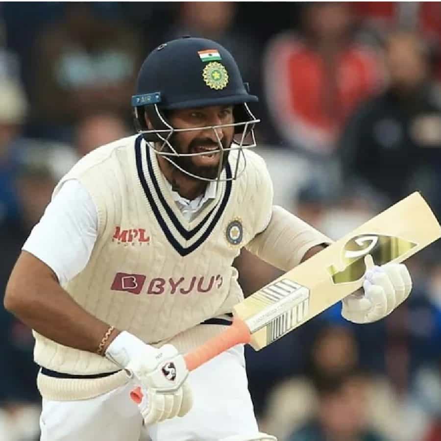 ಬರ್ಮಿಂಗ್ಹ್ಯಾಮ್ನಲ್ಲಿ ನಡೆಯುತ್ತಿರುವ ಭಾರತ-ಇಂಗ್ಲೆಂಡ್ ನಡುವಣ 5ನೇ ಟೆಸ್ಟ್ ಪಂದ್ಯವು 4ನೇ ದಿನಕ್ಕೆ ಕಾಲಿಟ್ಟಿದೆ. ಮೊದಲ ಇನಿಂಗ್ಸ್ನಲ್ಲಿ ಟೀಮ್ ಇಂಡಿಯಾ ಕಲೆಹಾಕಿದ 416 ರನ್ಗಳಿಗೆ ಉತ್ತರವಾಗಿ ಇಂಗ್ಲೆಂಡ್ ತಂಡವು 284 ರನ್ಗಳಿಗೆ ಆಲೌಟ್ ಆಗಿದೆ. ಇದೀಗ ಮೊದಲ ಇನಿಂಗ್ಸ್ನ 132 ರನ್ಗಳ ಮುನ್ನಡೆಯೊಂದಿಗೆ 2ನೇ ಇನಿಂಗ್ಸ್ ಆರಂಭಿಸಿರುವ ಟೀಮ್ ಇಂಡಿಯಾ ಮೂರನೇ ದಿನದಾಟದ ಅಂತ್ಯಕ್ಕೆ 3 ವಿಕೆಟ್ ಕಳೆದುಕೊಂಡು 125 ರನ್ಗಳಿಸಿದೆ. ಈ ಮೂಲಕ ಒಟ್ಟು 257 ರನ್ಗಳ ಮುನ್ನಡೆ ಪಡೆದುಕೊಂಡಿದೆ. ಇನ್ನು ಈ ಪಂದ್ಯದ ಮೂಲಕ ಟೀಮ್ ಇಂಡಿಯಾ ಆರಂಭಿಕ ಆಟಗಾರ ಚೇತೇಶ್ವರ ಪೂಜಾರ ವಿಶೇಷ ದಾಖಲೆಯೊಂದನ್ನು ನಿರ್ಮಿಸಿದ್ದಾರೆ.